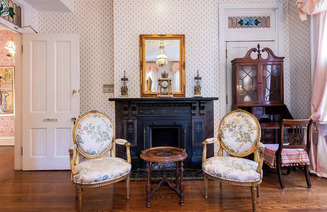 Central Park Bed & Breakfast-1