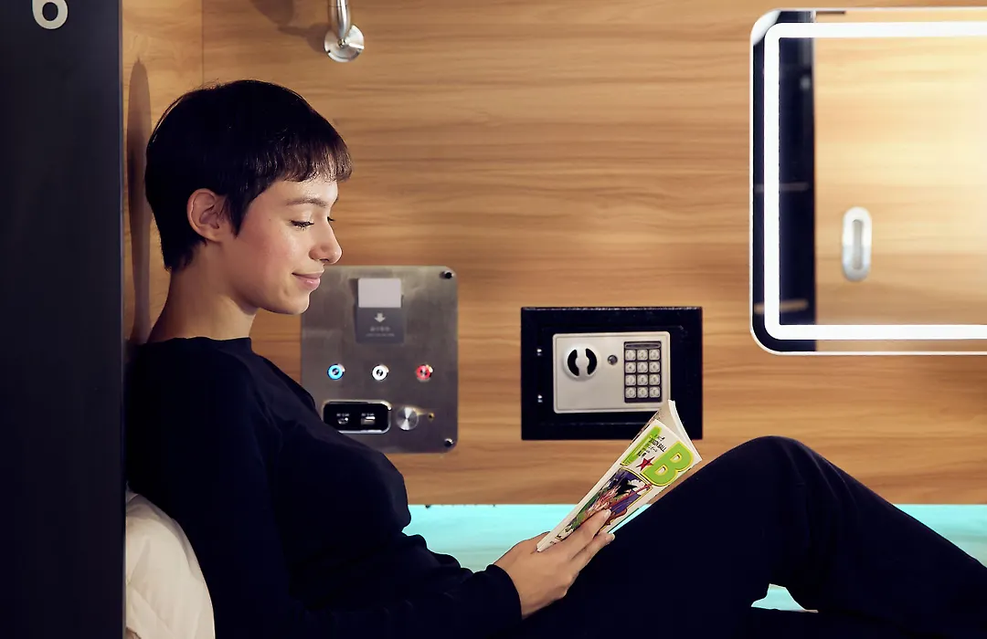 Capsule Hotel-1