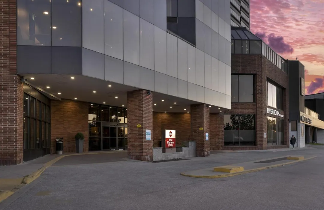 Best Western Plus Waterfront Hotel-1