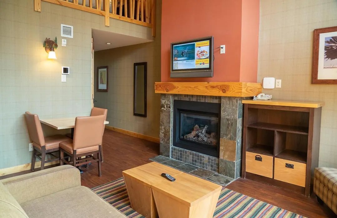 Fox Hotel And Suites-1