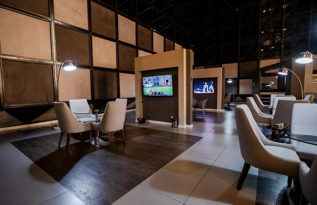 Pueblo Amigo Hotel Plaza Y Casino-1