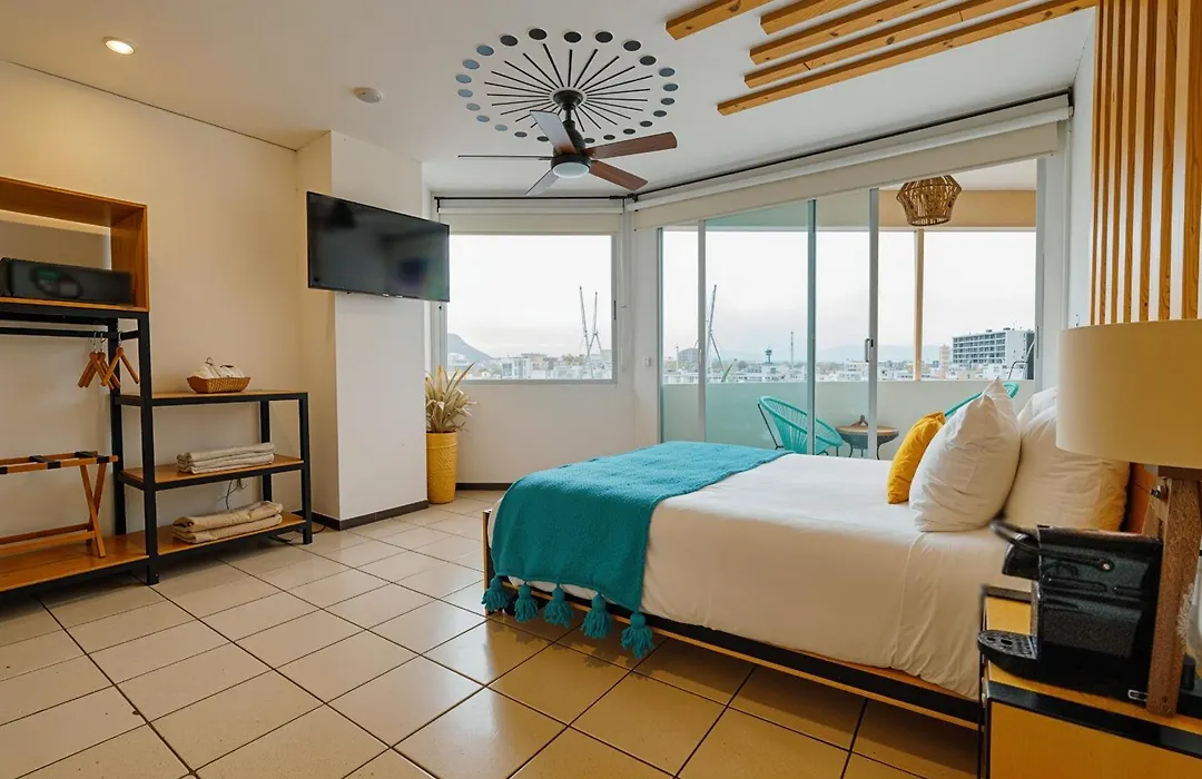 Mayan Monkey Los Cabos - Social Hostel (Adults Only)-1