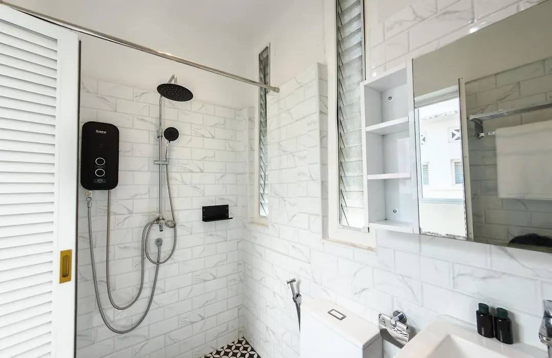 The White House - Serviced Residences By Cove & Belle Living-1