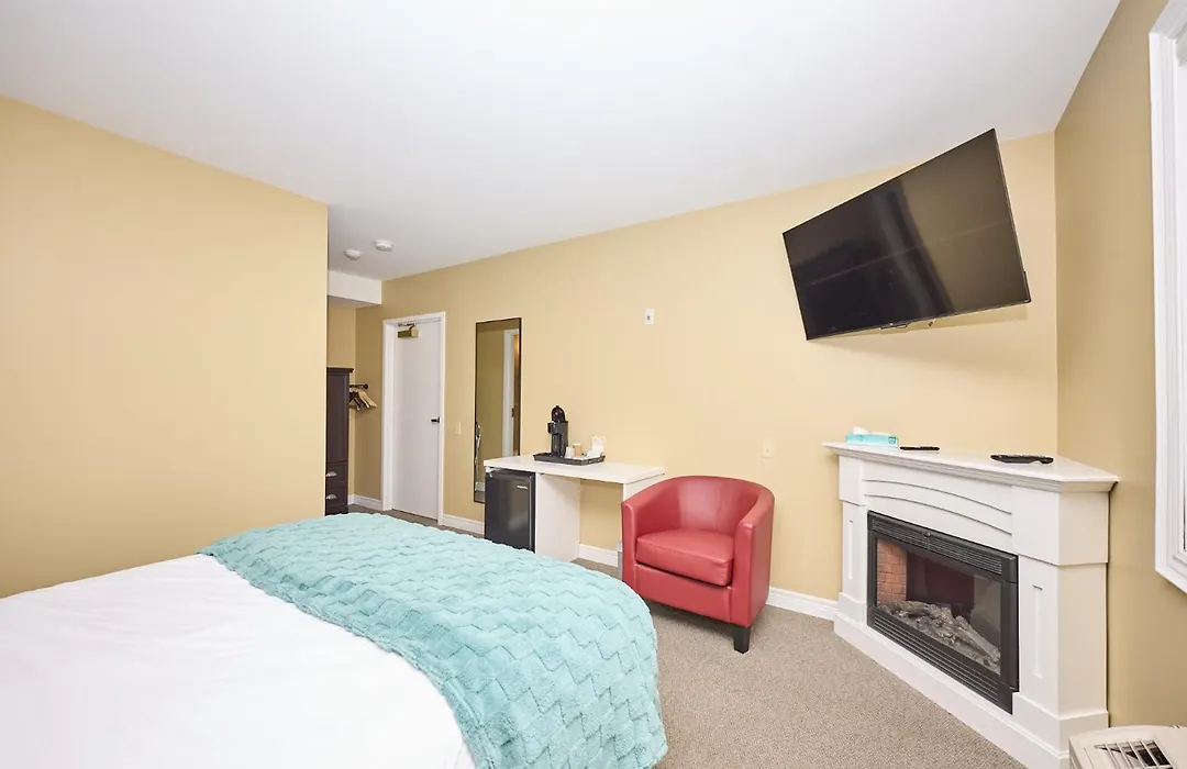 Nine Vines Hotel-1