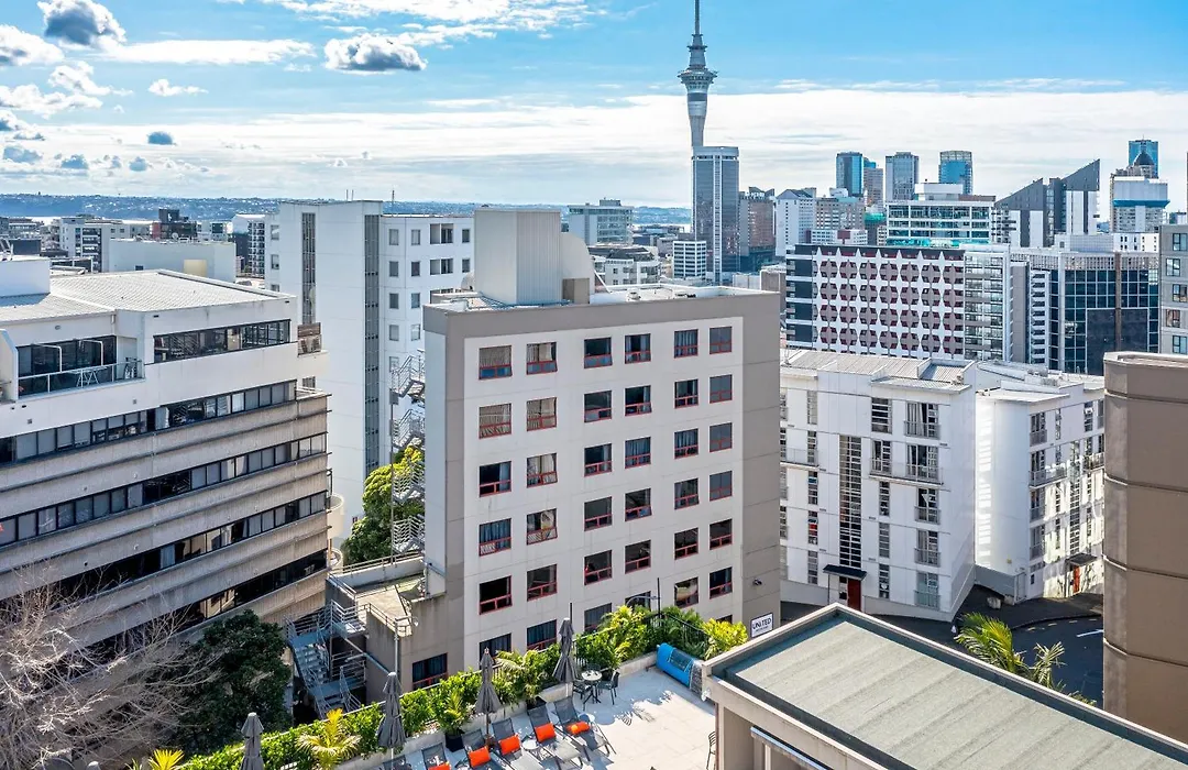 United Auckland-1
