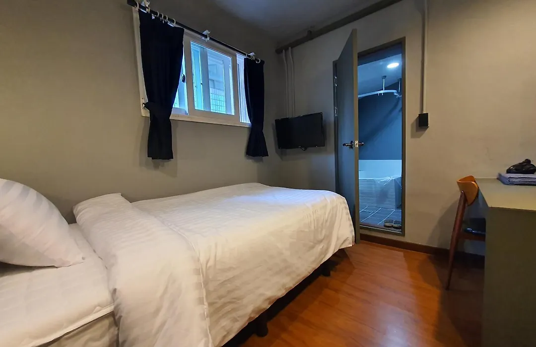 Daljee Guesthouse-1