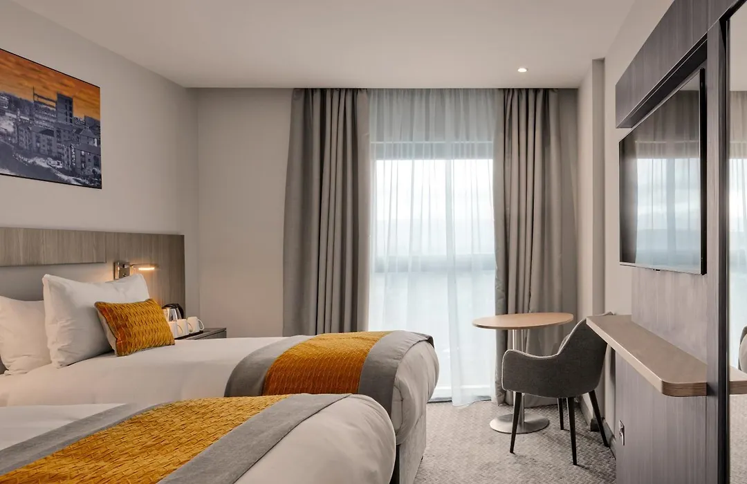 Maldron Hotel Glasgow City-1