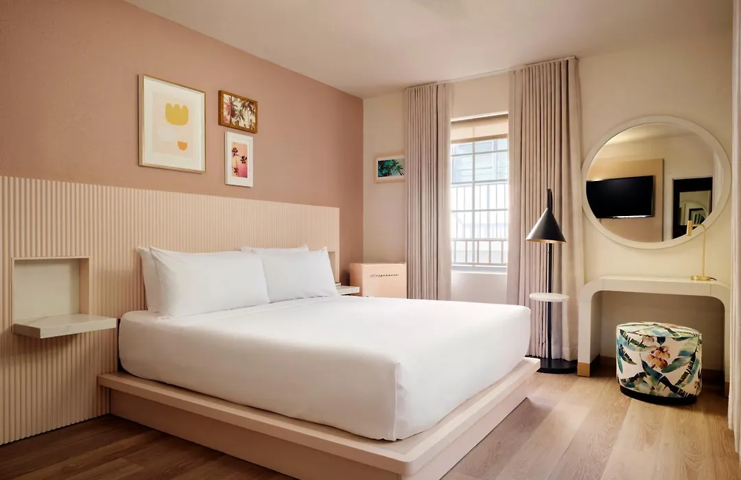 Found Hotels, Miami Beach, Series By Marriott-1