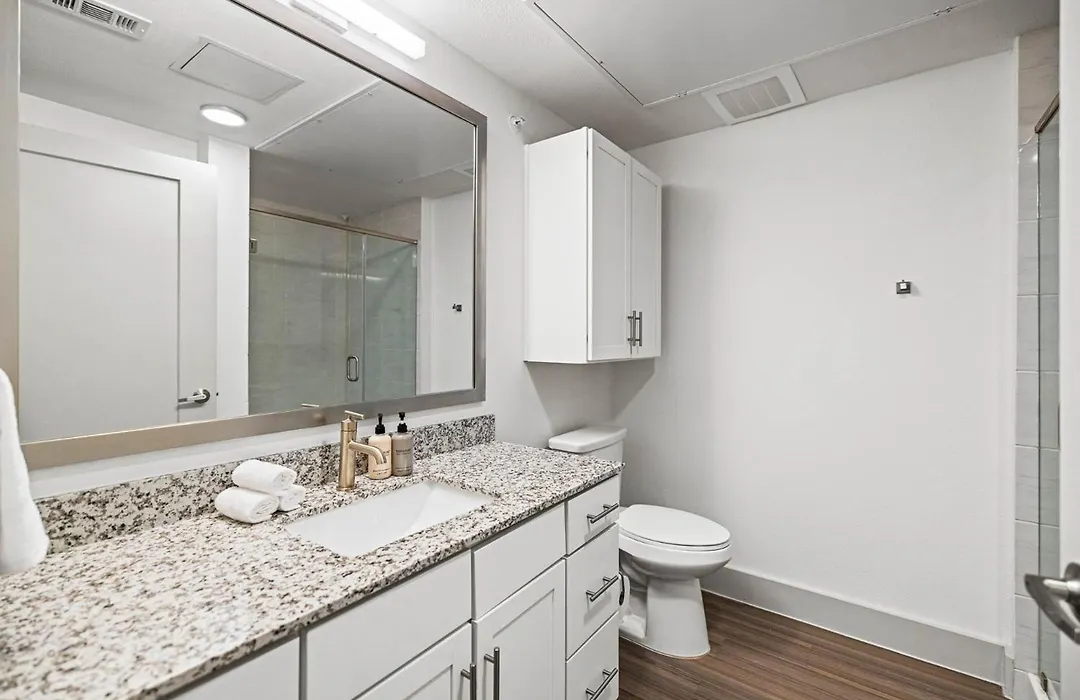 Placemakr Austin Downtown, Apartments By Hilton-1