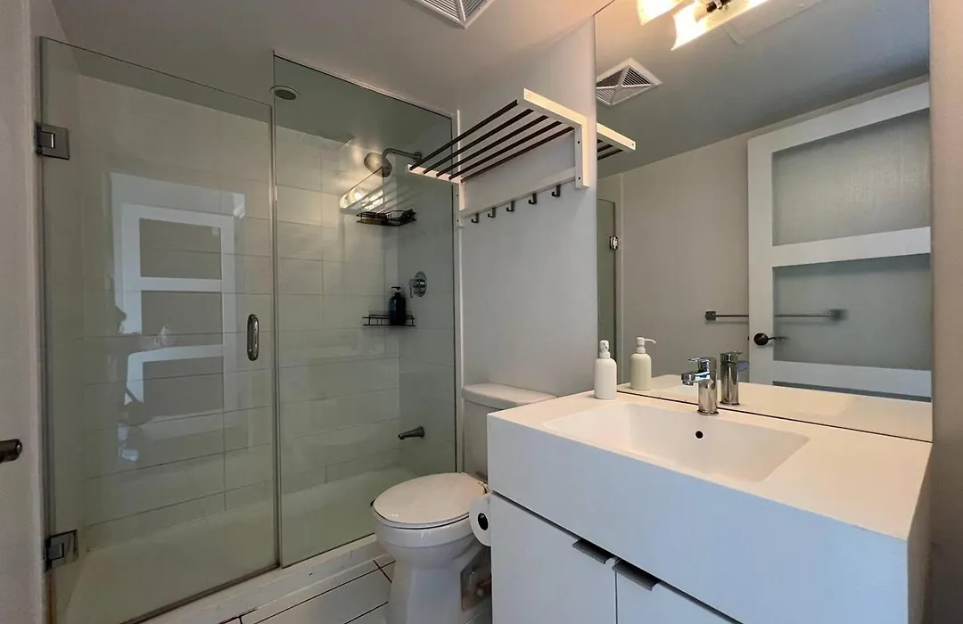 Dan Leckie Suites-1