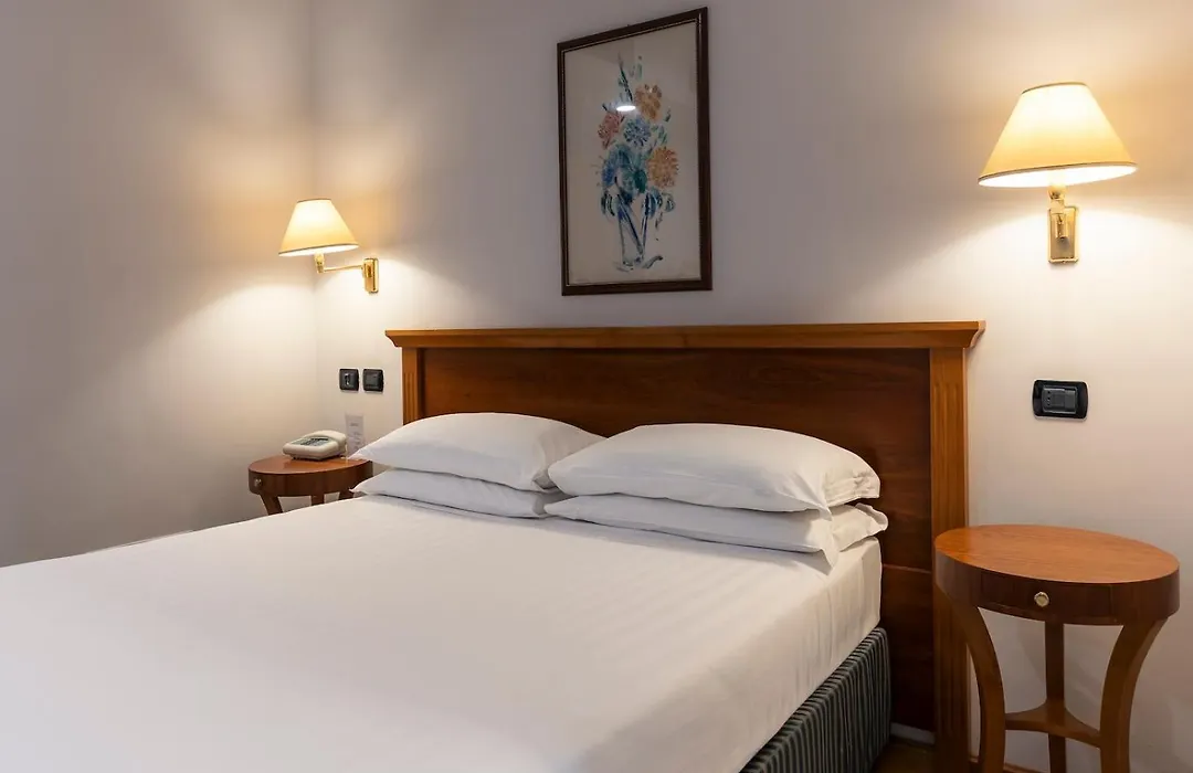 Hotel Diplomatic-1