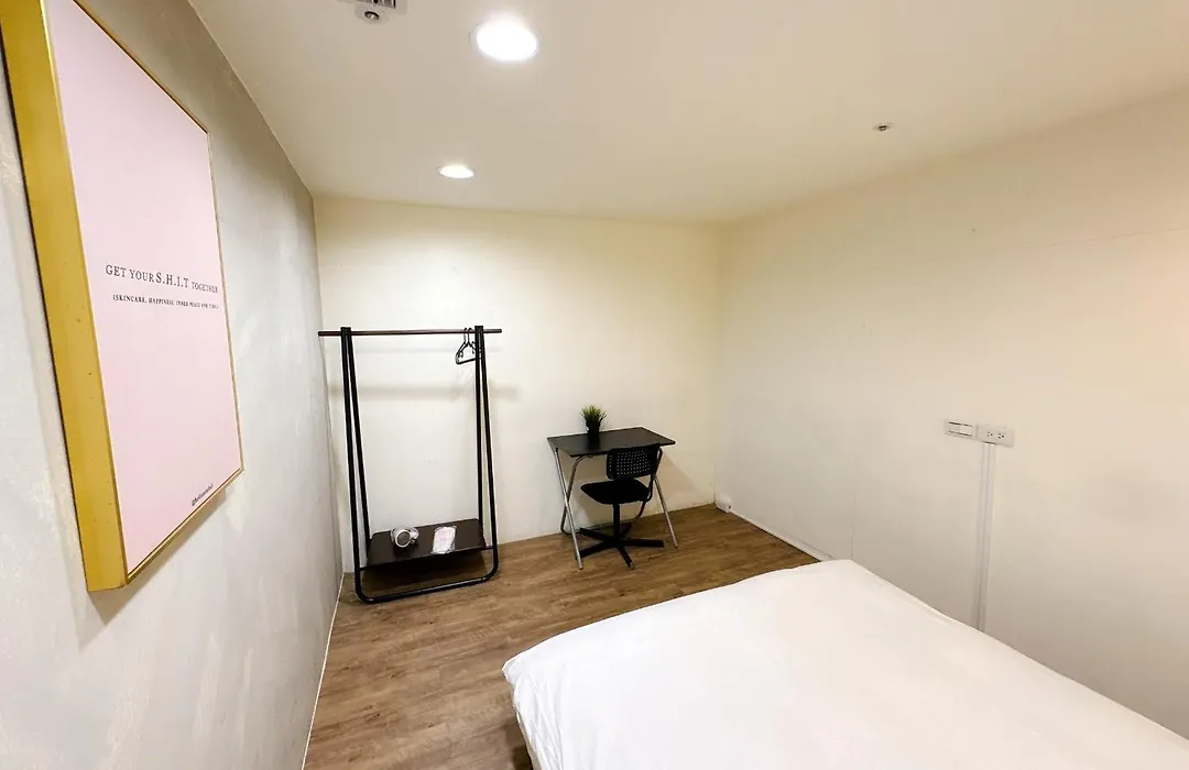 Meworld Hotel - Daan-1