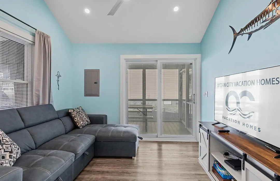 Parrot Bay 25 Pet Friendly-1