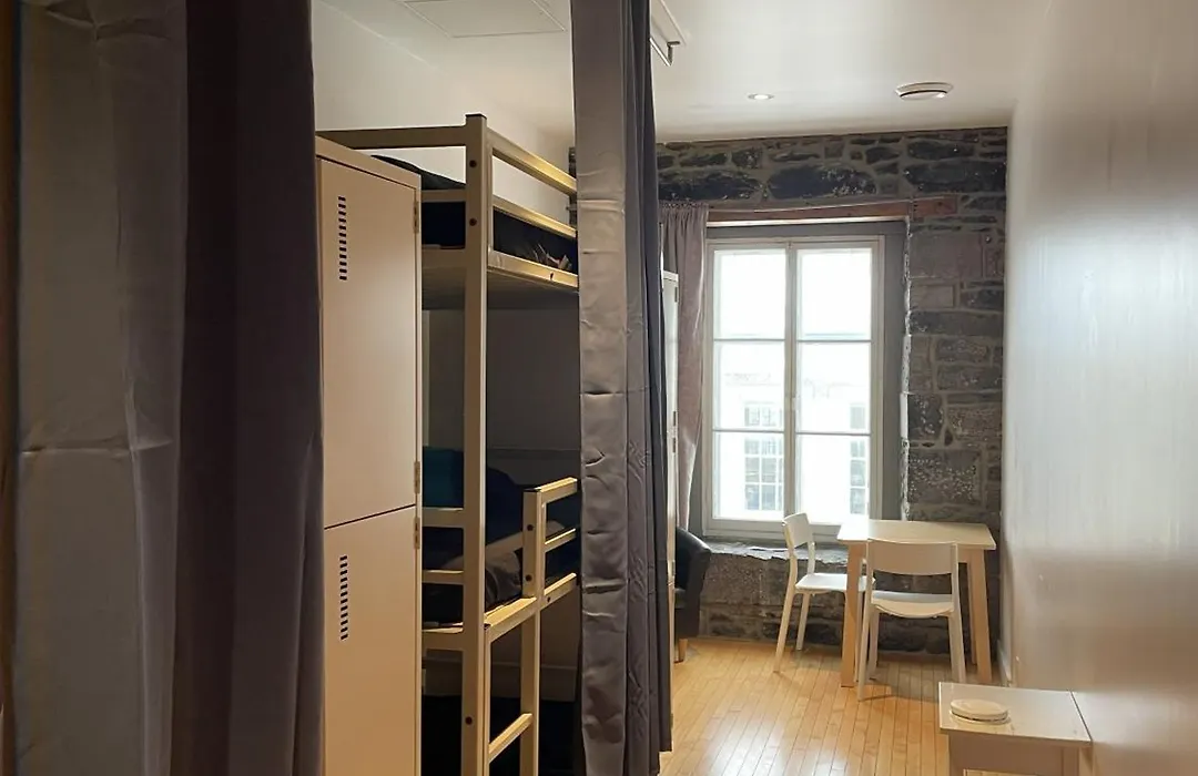 Alt Hostel-1