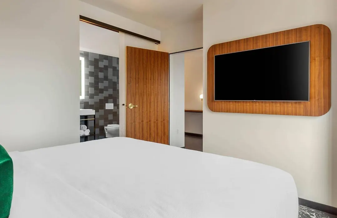 Cambria Hotel Boston Downtown - Seaport-1