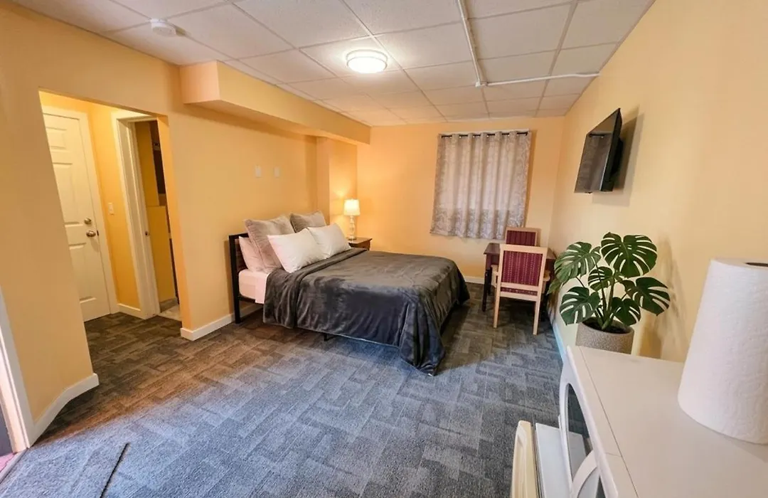 Persepolis Inn-1