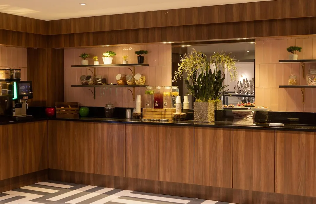 Hilton Glasgow-1