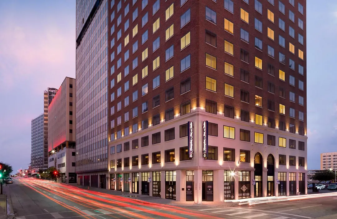 Hampton Inn & Suites Dallas Downtown-1
