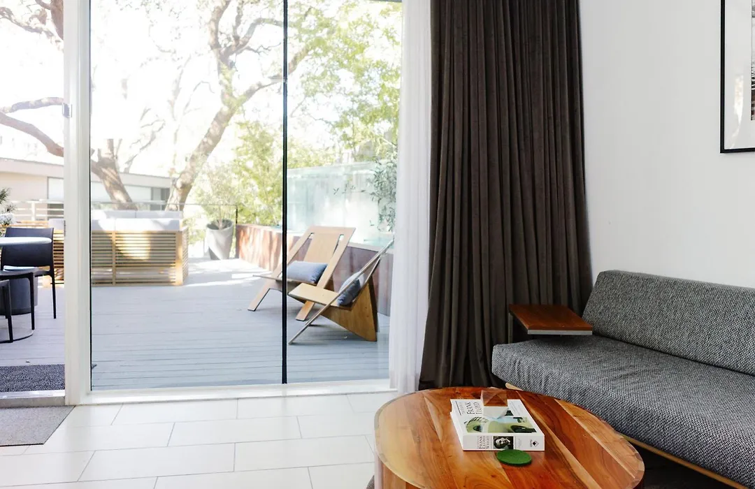 Frame Hotel - Treehouse-1