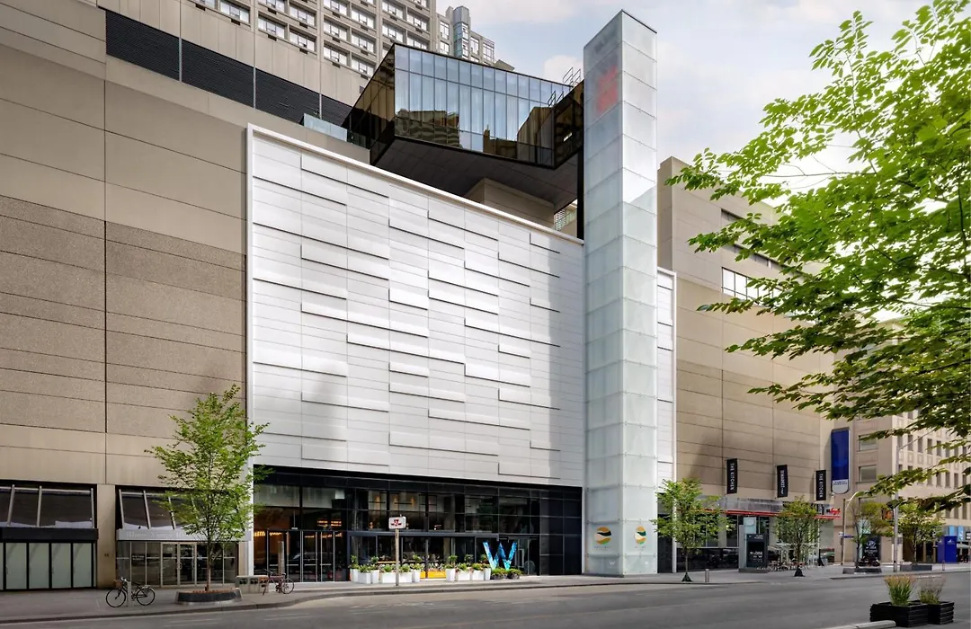W Toronto-1
