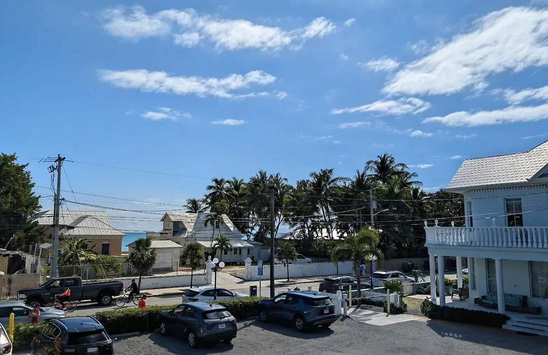 Southernmost Point Guest House & Garden Bar-1