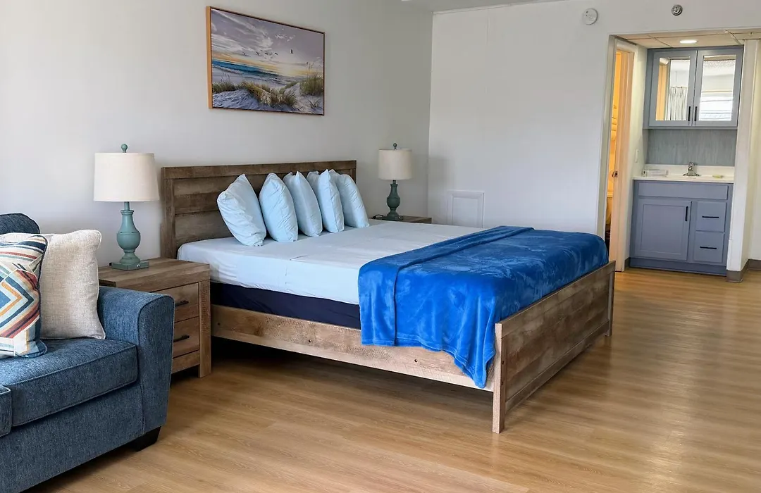 Beachcomber Motel-1