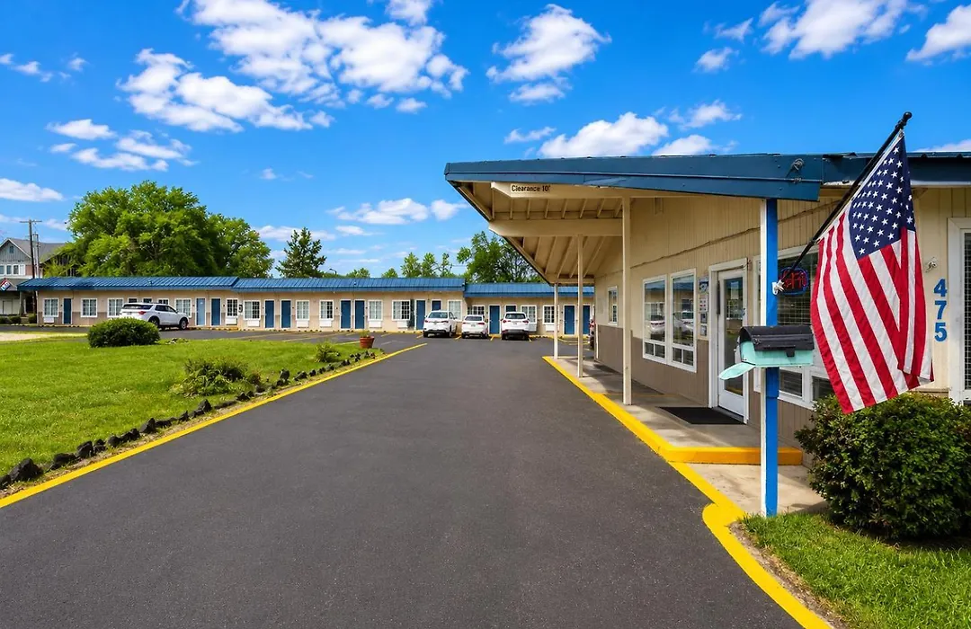 Royal Gateway Motel-1