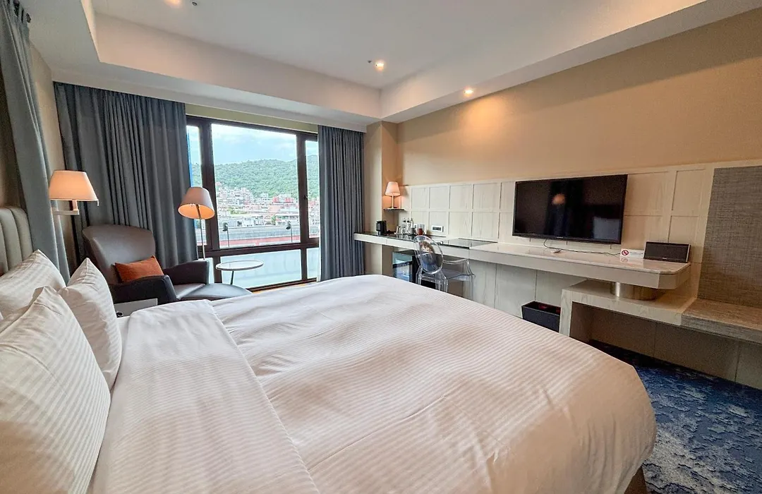 Grand Victoria Hotel-1