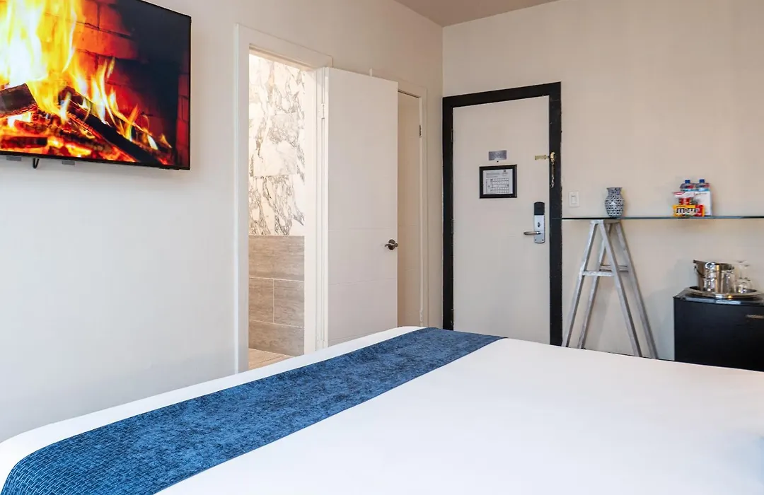 Chesterfield Hotel & Suites-1