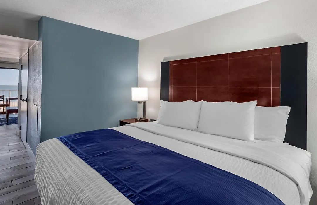 Coastal Hotel & Suites Virginia Beach - Oceanfront-1