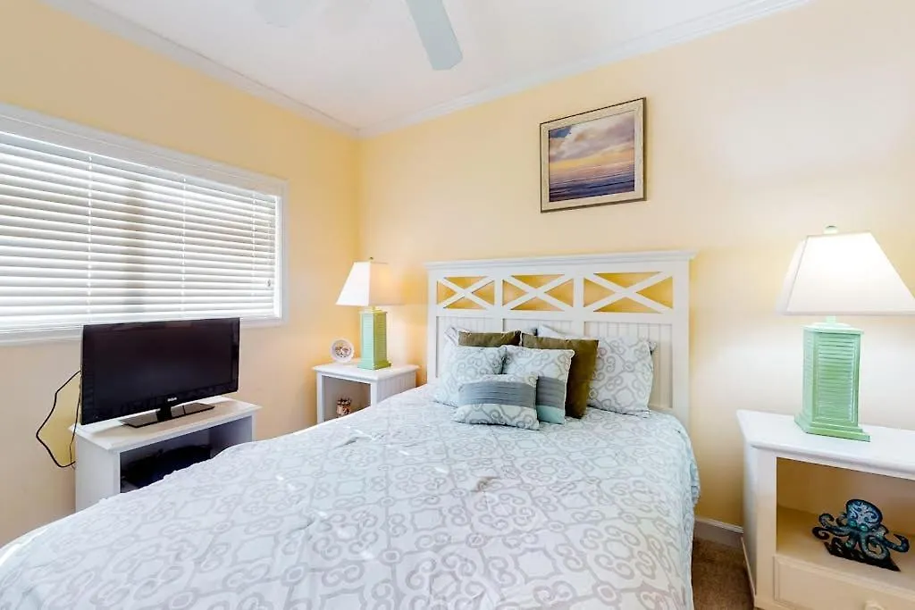 Island Cabana 207-1