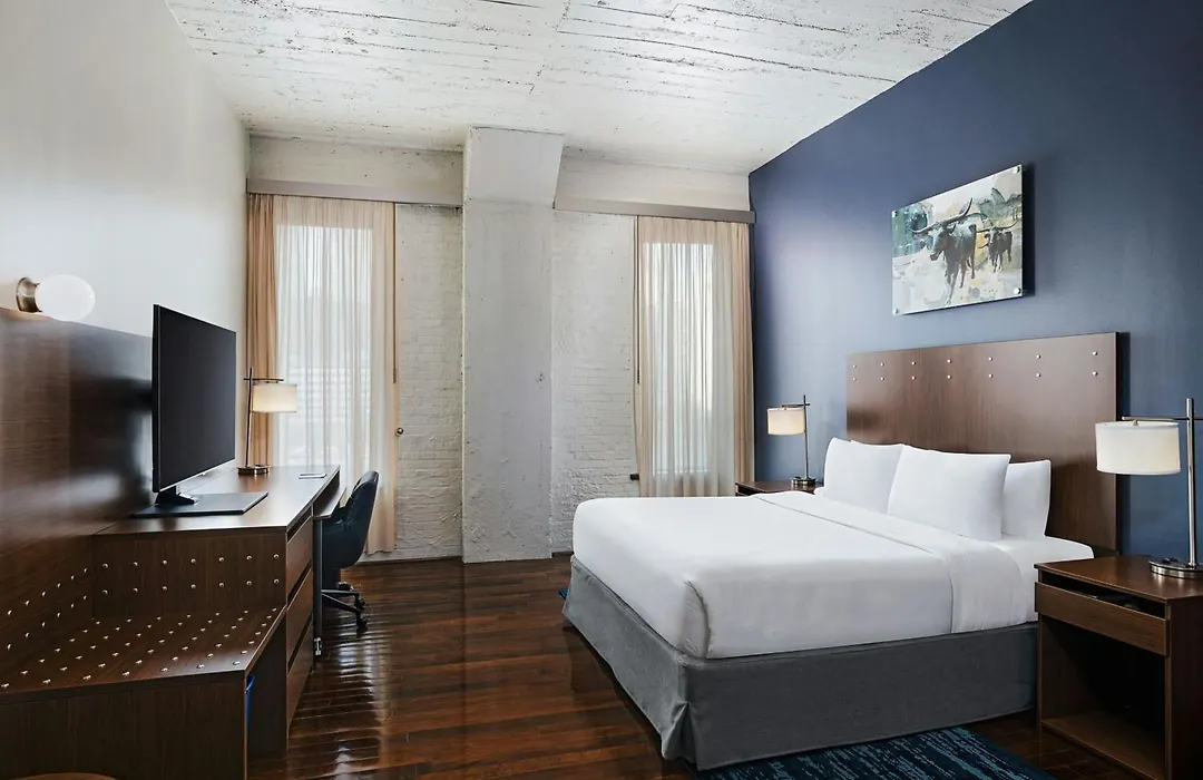 Fairfield Inn & Suites By Marriott Dallas Downtown-1