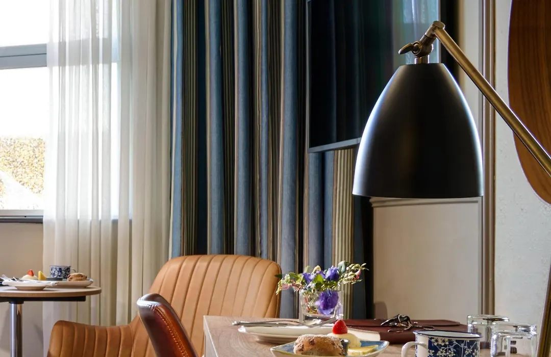 Harbour Hotel-1