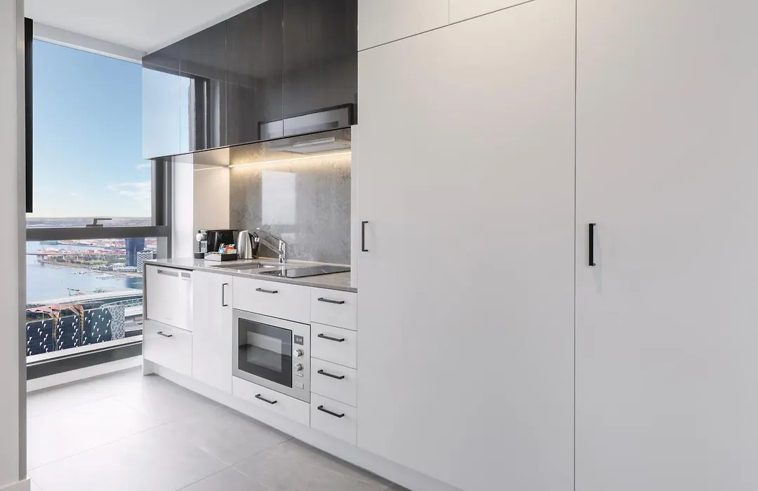 Meriton Suites Melbourne-1