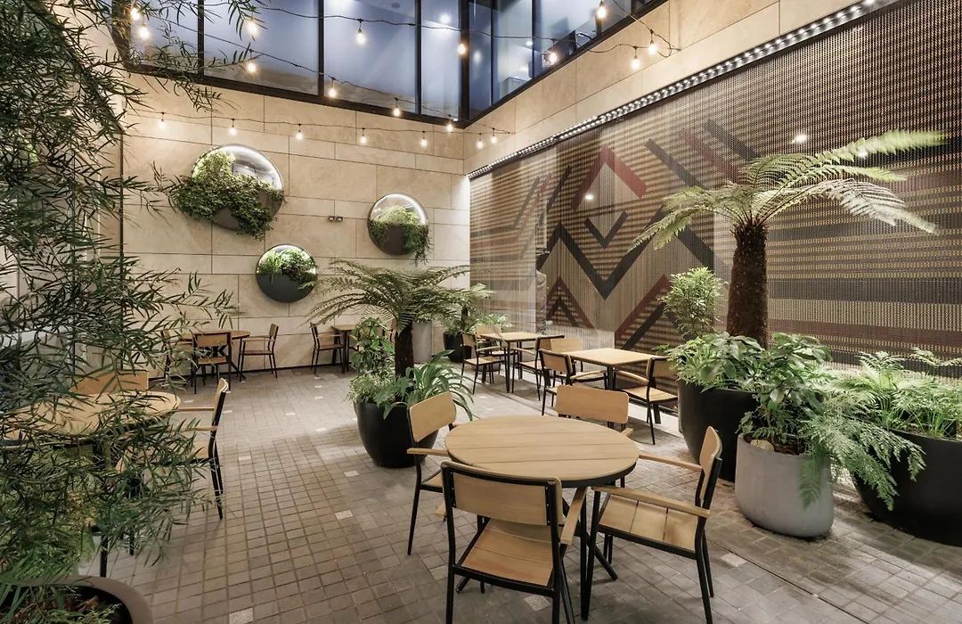 Hotel Grand Chancellor Auckland-1