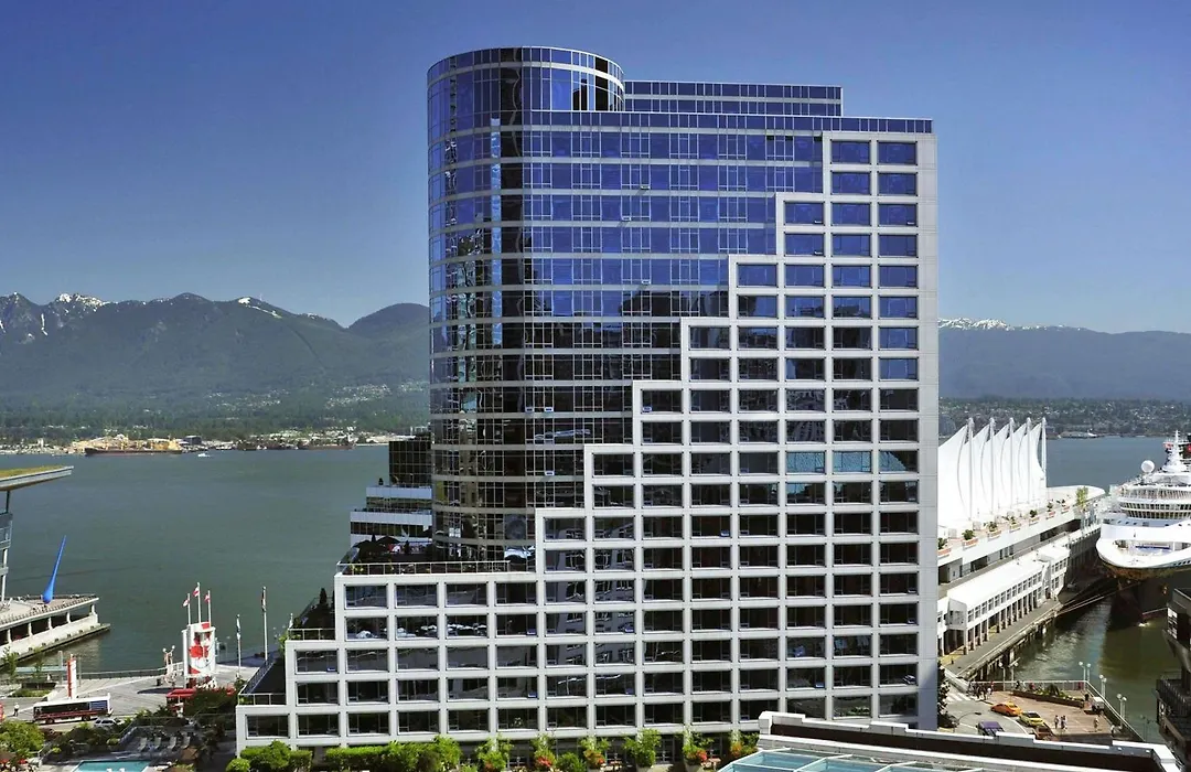 Fairmont Waterfront-1