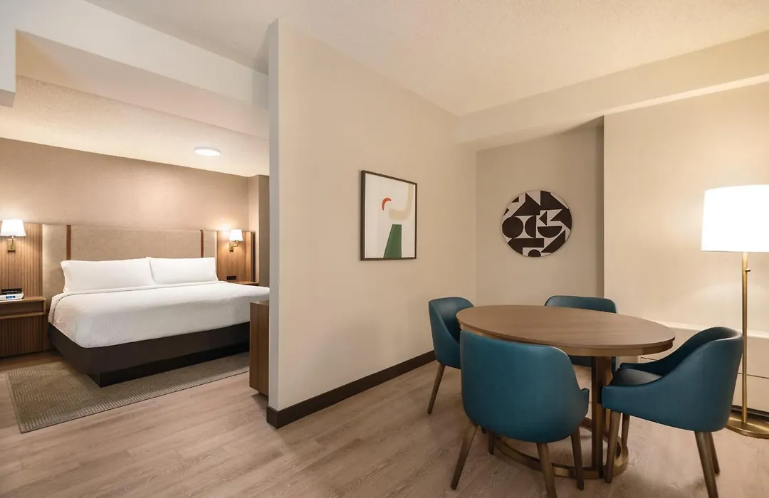 Holiday Inn & Suites Vancouver Downtown By Ihg-1