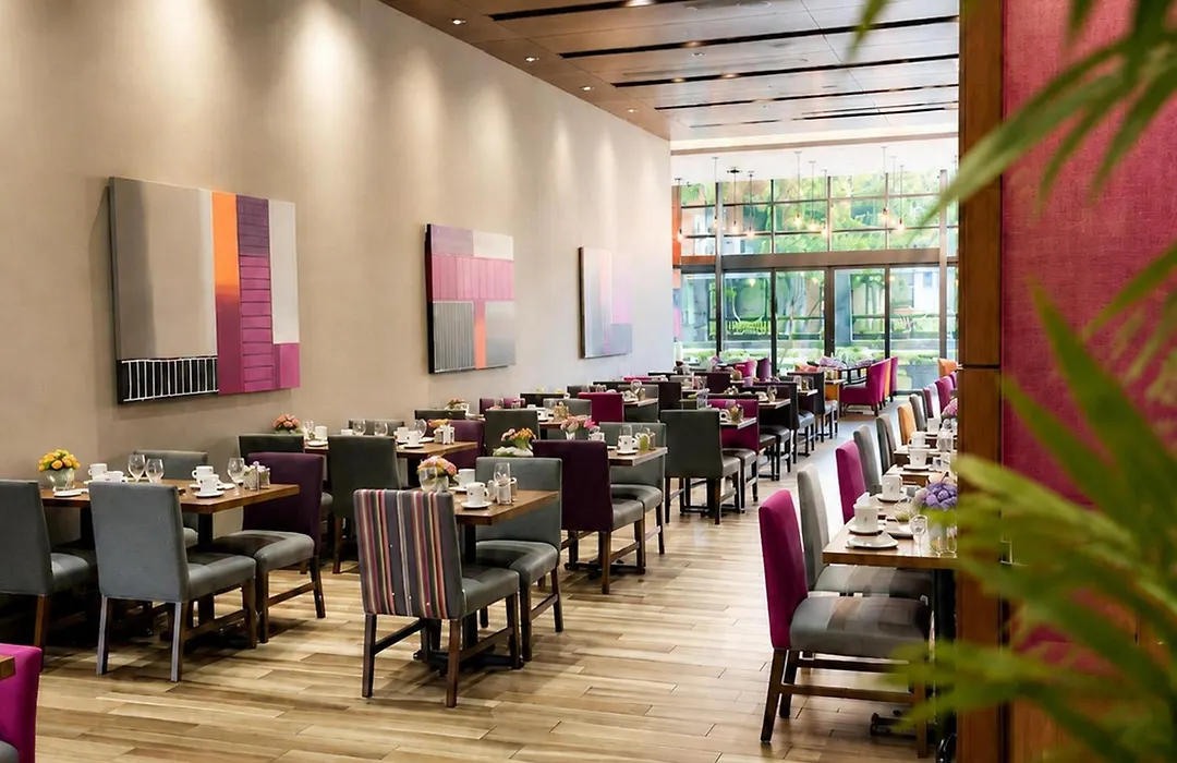 Holiday Inn Hotel & Suites - Montreal Centre-Ville Ouest By Ihg-1