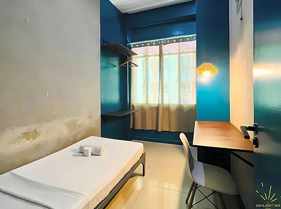 Daylight Inn-1