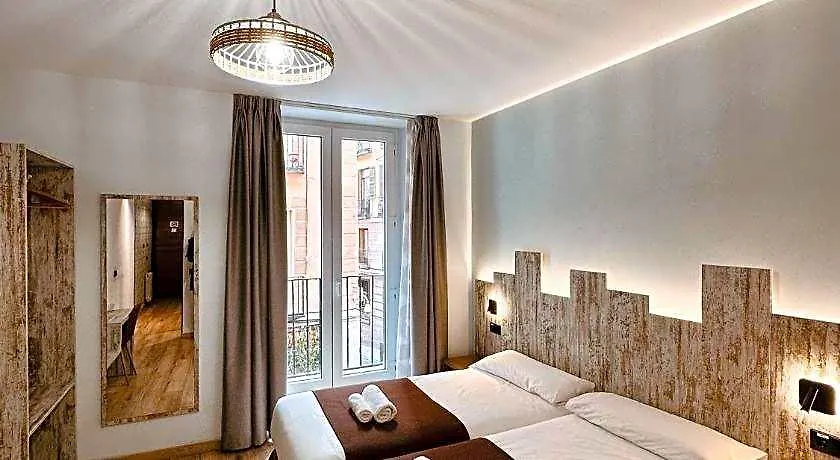 Hostal Anton Martin-1