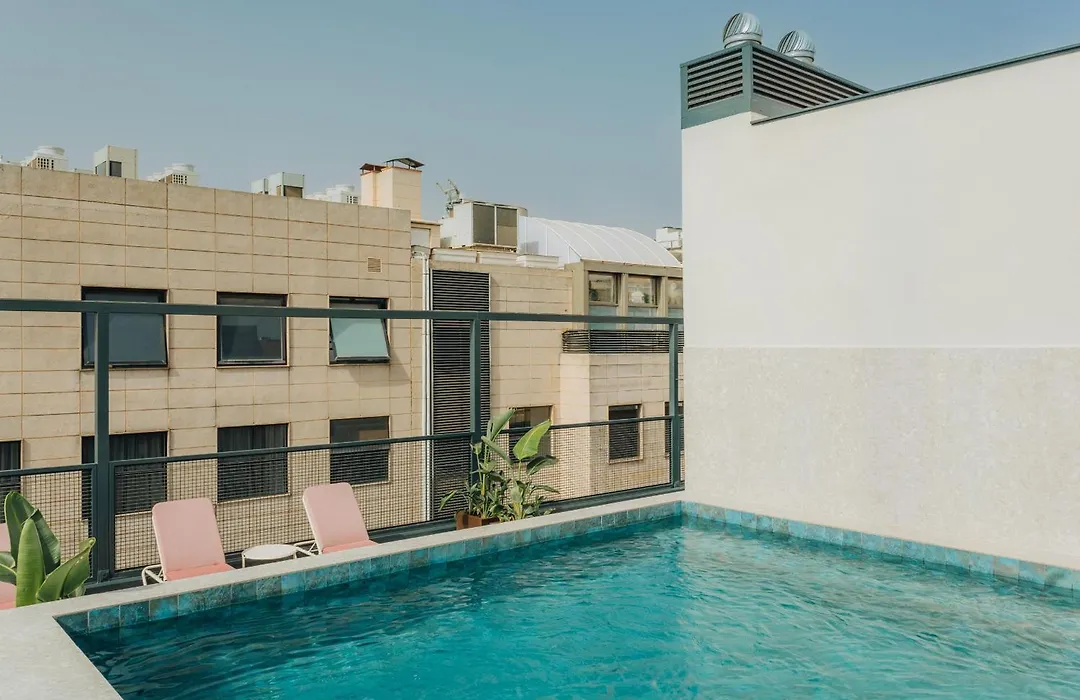 Ramirez Flats Valencia-1