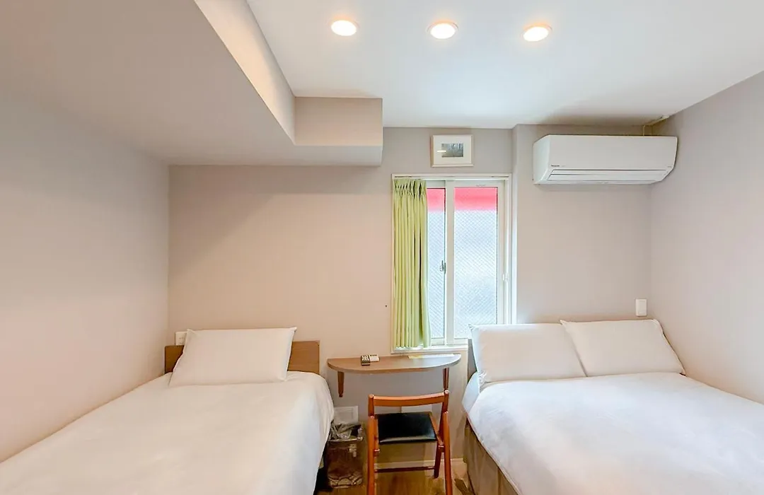 Shinjuku Warm House-1