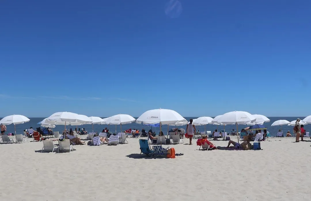 Montreal Beach Resort-1