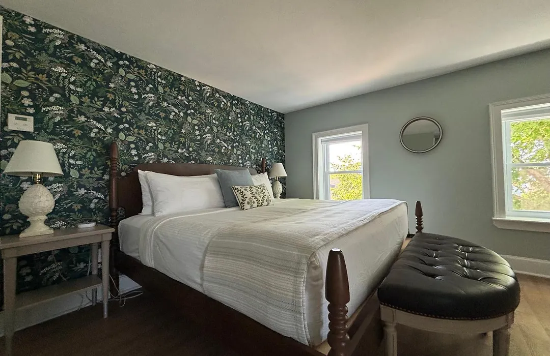 Breakwater Inn-1