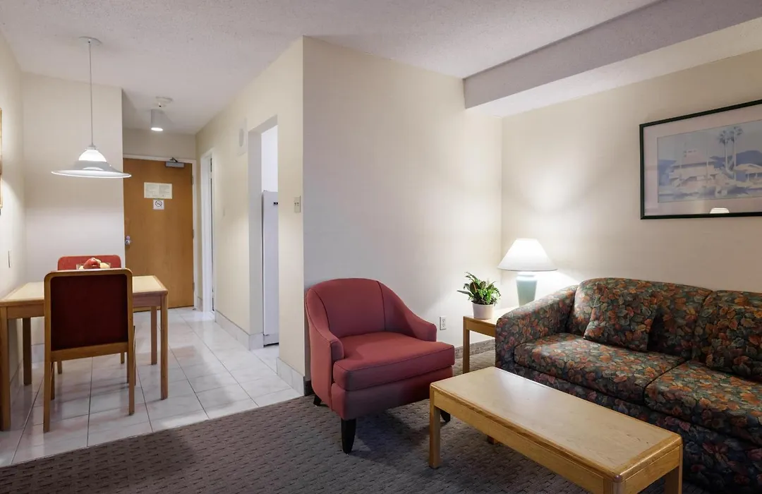 Cartier Place Suite Hotel-1