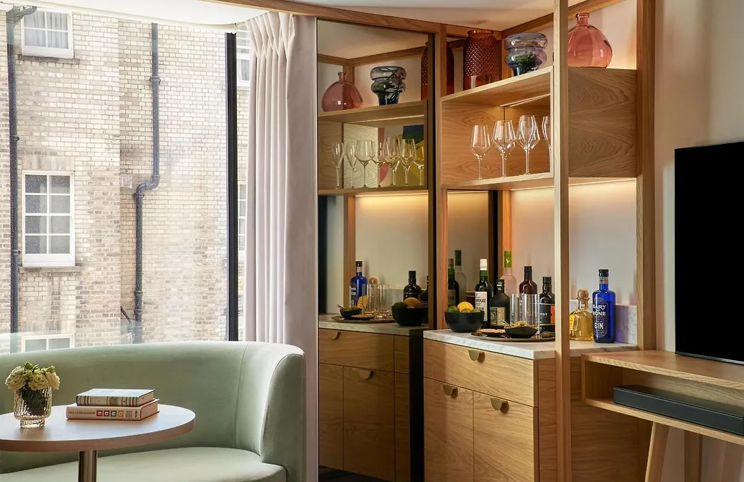 The Botree London, Curio Collection By Hilton-1