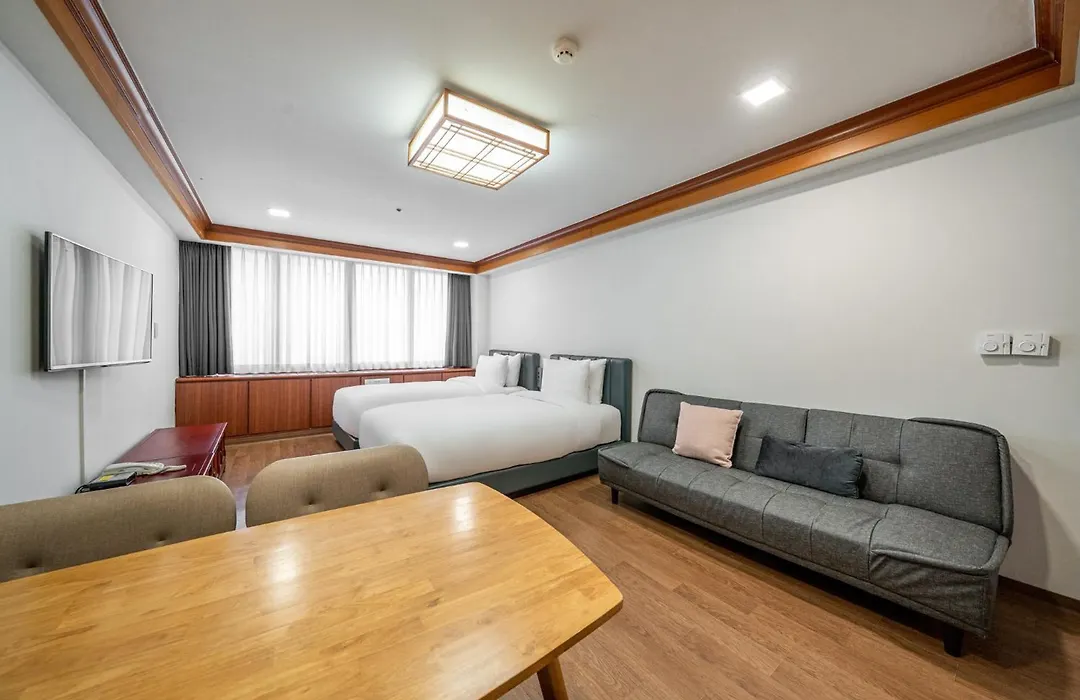 Koreana Hotel-1