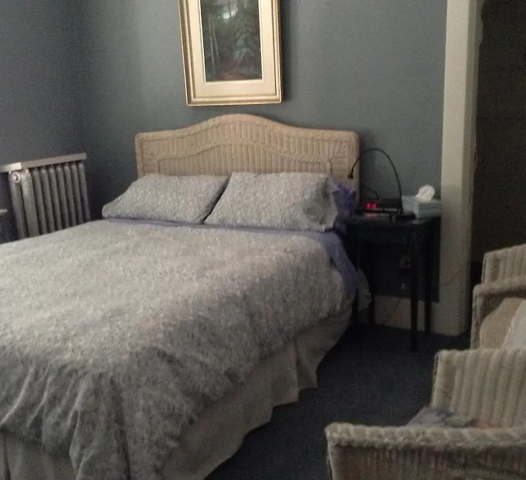Gaslight Inn Victoria-1