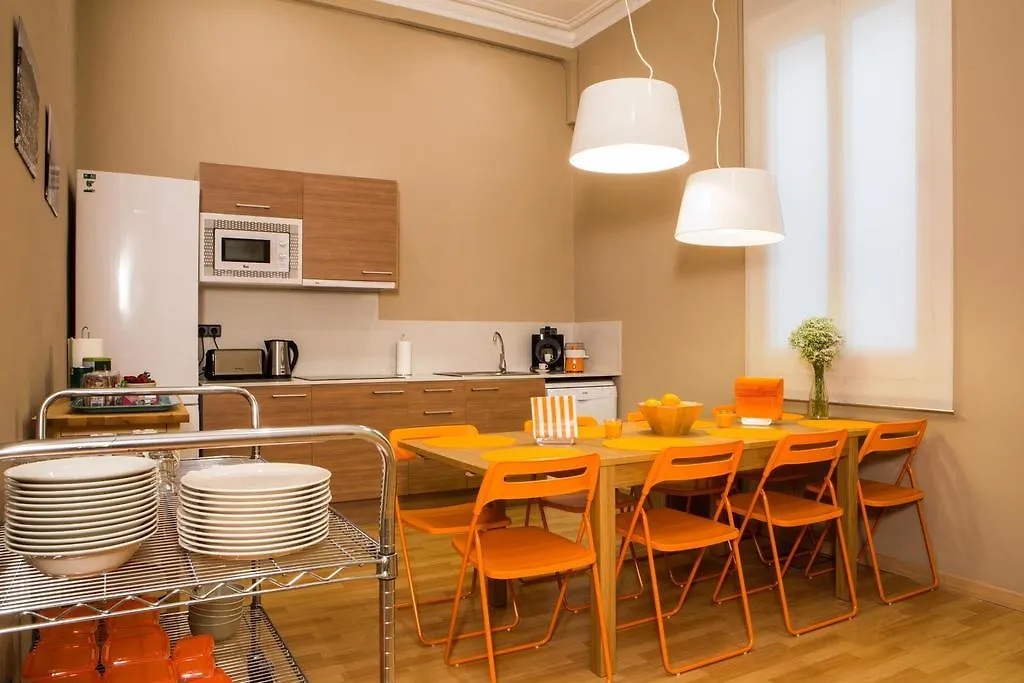 Born Barcelona Hostel (Adults Only)-1