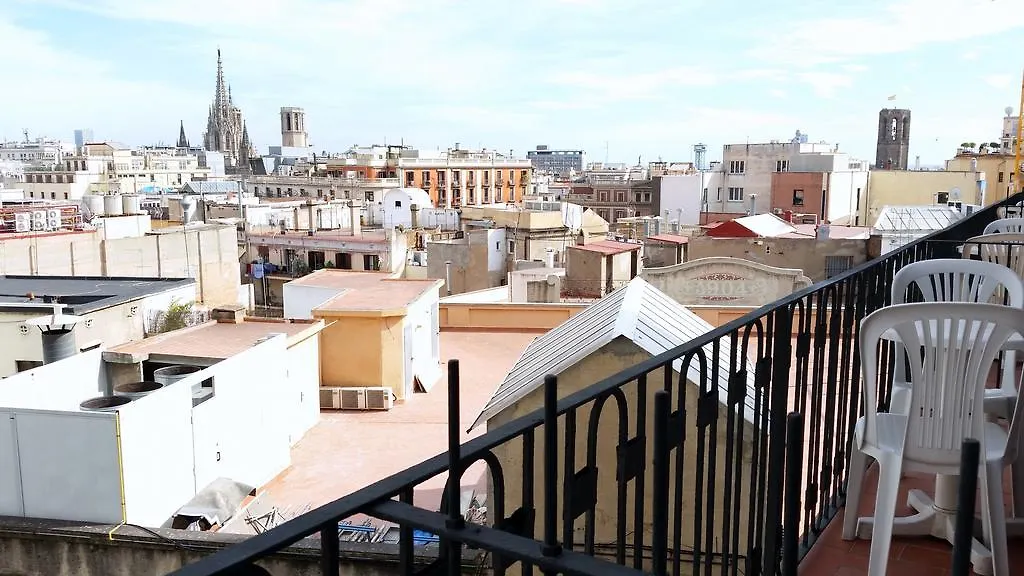 Hostal Capitol Ramblas-1